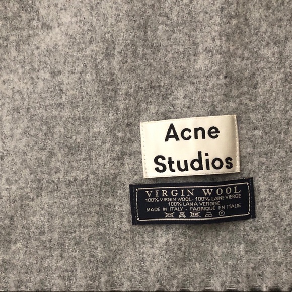 Used Acne Studio scarf - Picture 2 of 3